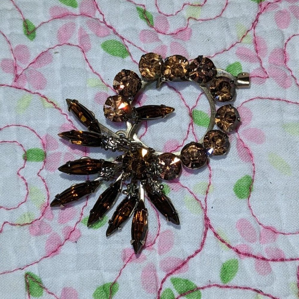 Vintage Brooch with Brown Stones
